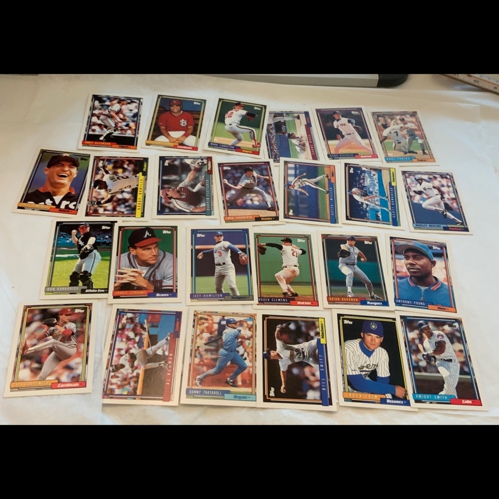 Bundle of Baseball Cards Lot 102*